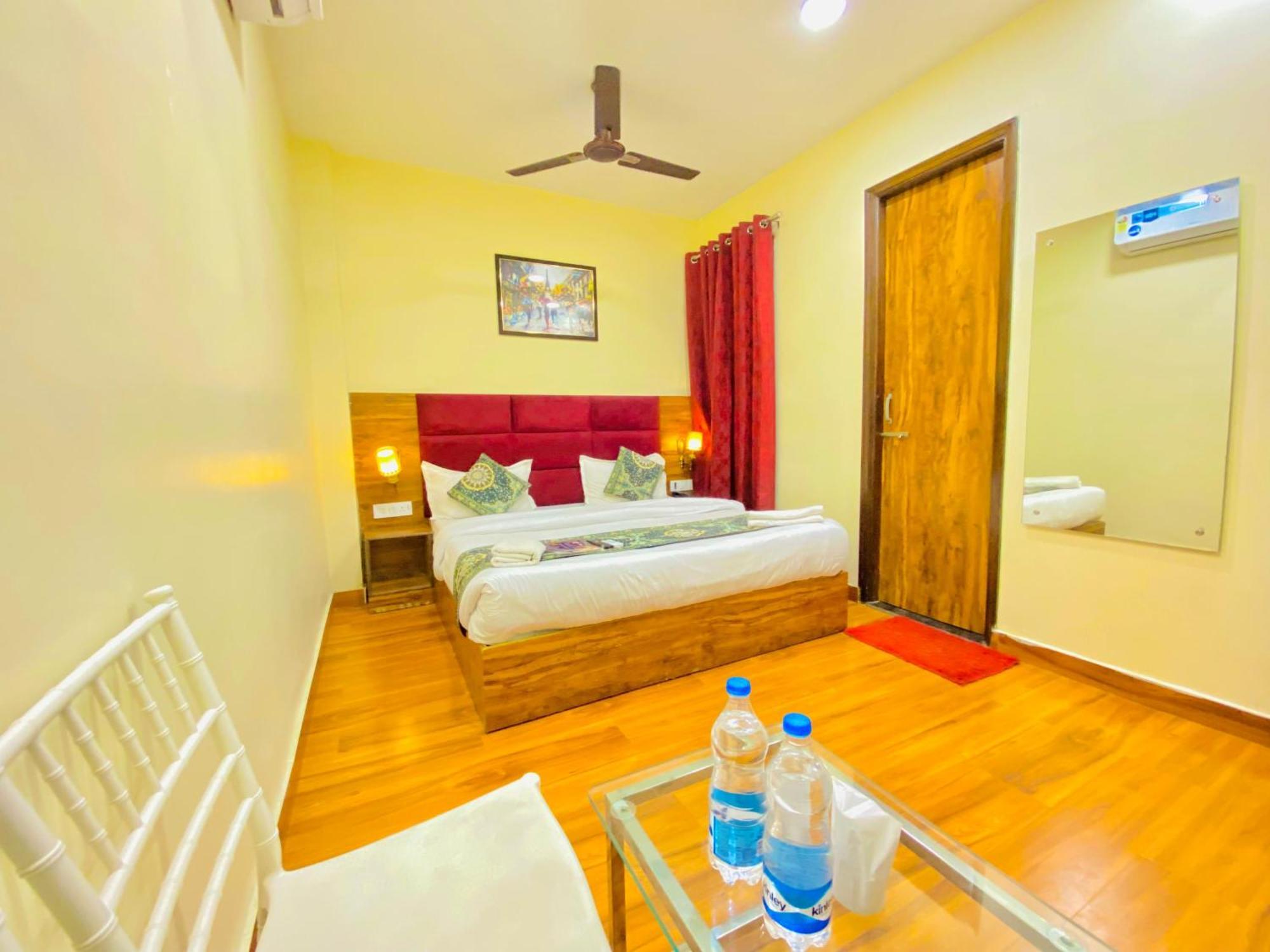 Hotel Holiday First 300 Meter From Golden Temple 암리차르 외부 사진